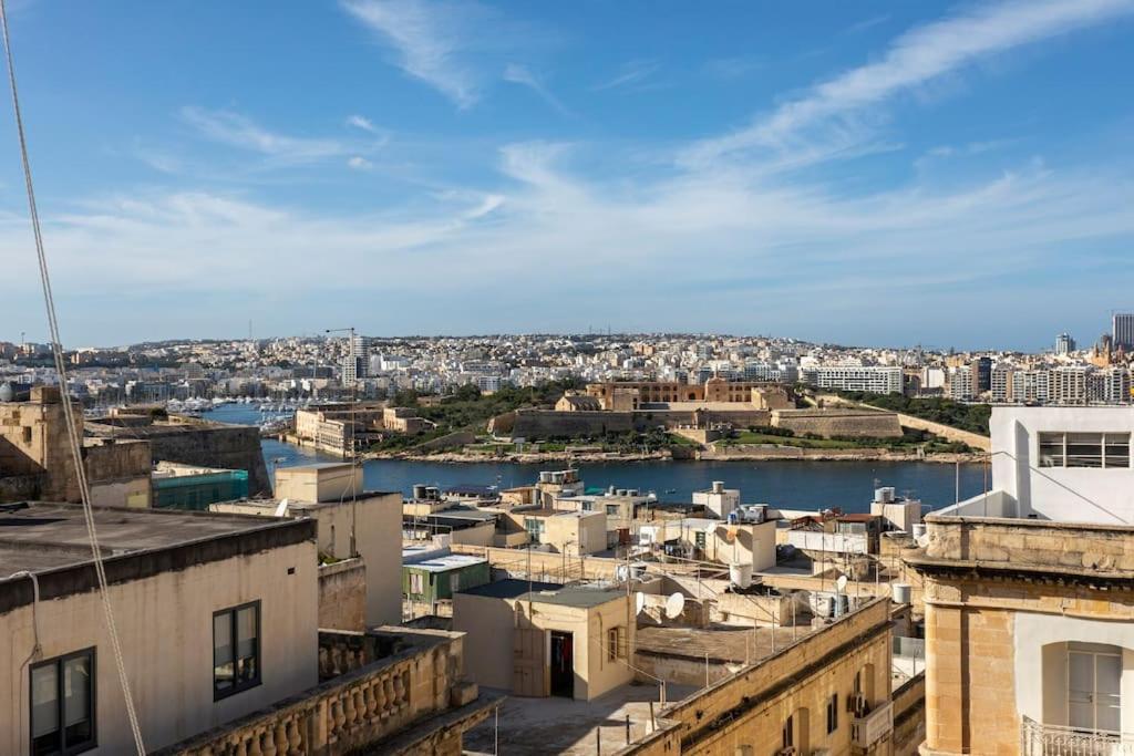 City Penthouse With Roof Terrace And Sea Views La Valeta Exterior foto