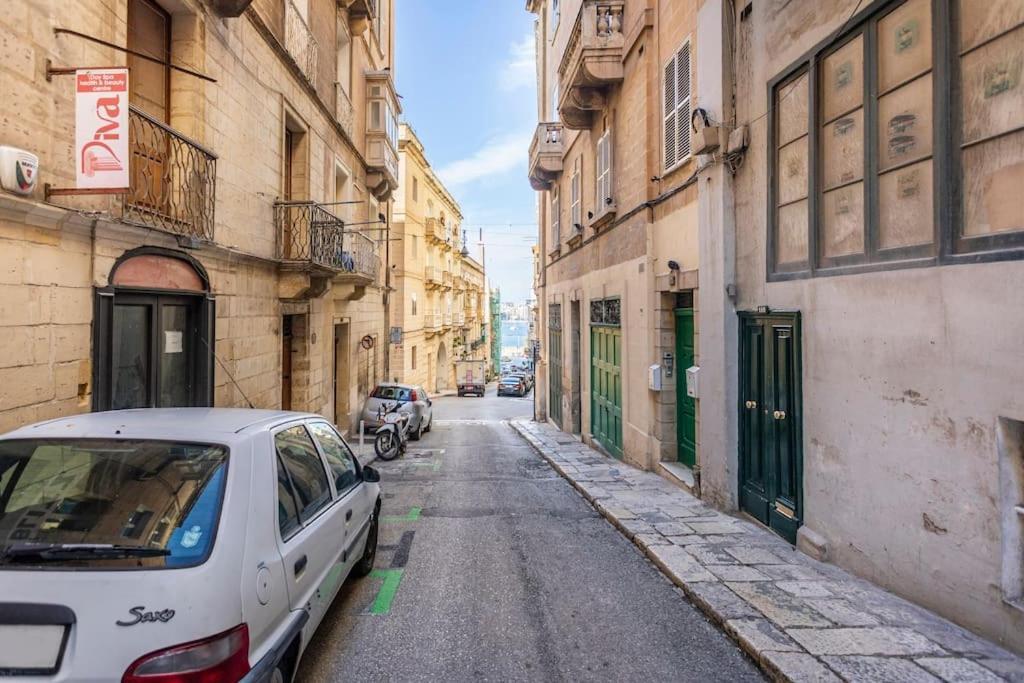 City Penthouse With Roof Terrace And Sea Views La Valeta Exterior foto